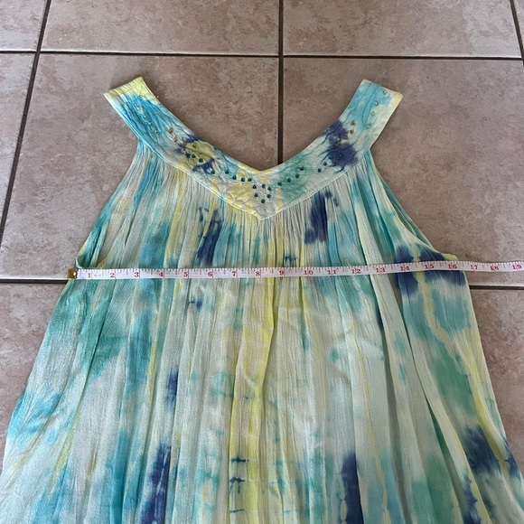 3/$25 Charlie Paige top - Picture 3 of 6